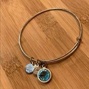 🎉HOST PICK🎉 Alex & Ani bangle ✨2 for $20!✨